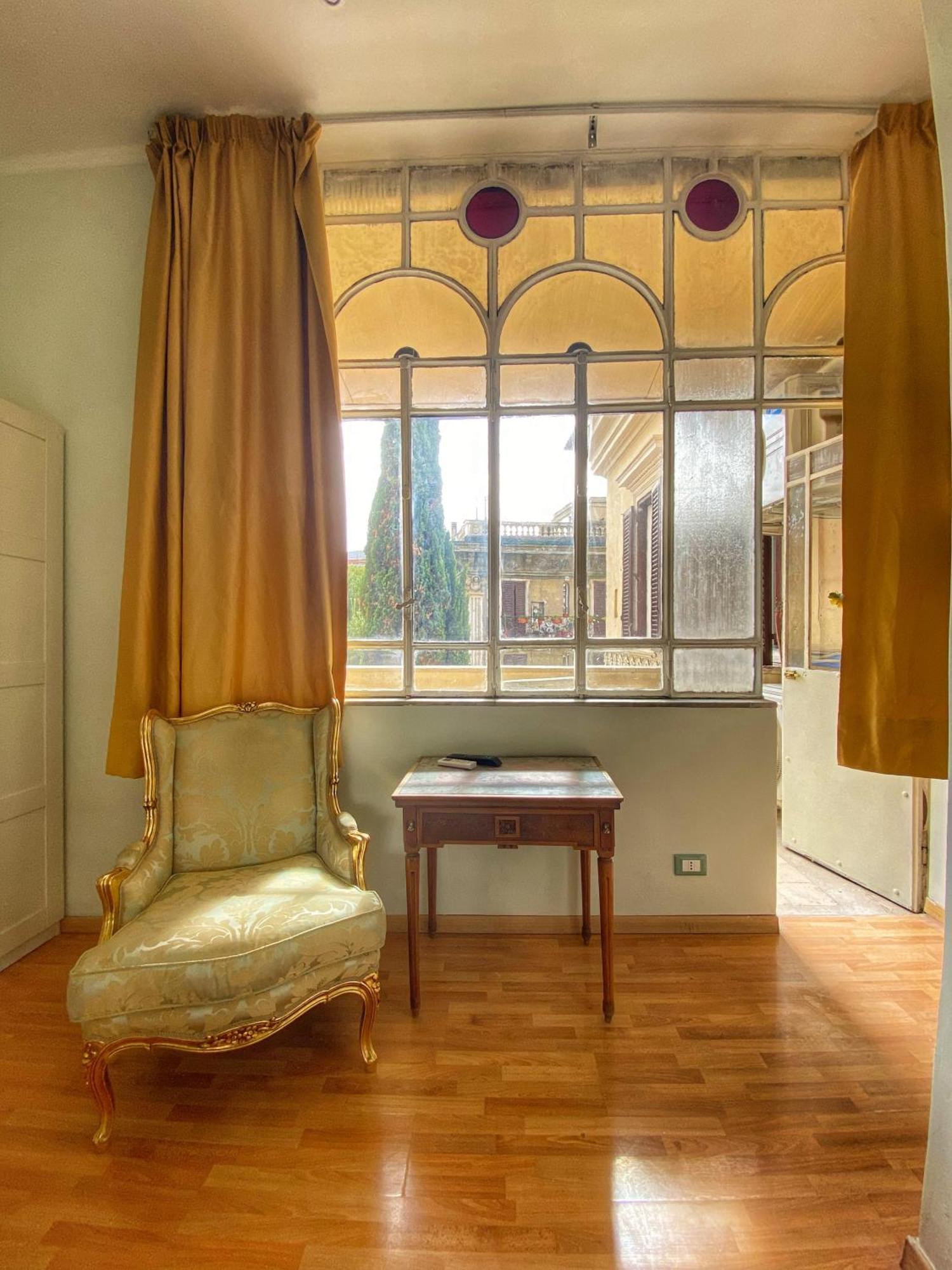 Virgilio Suite Roma Rom bilde